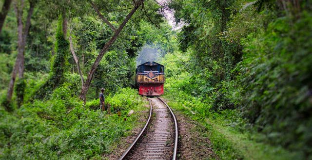 lawachhara-train-asif-yousuf-734x480